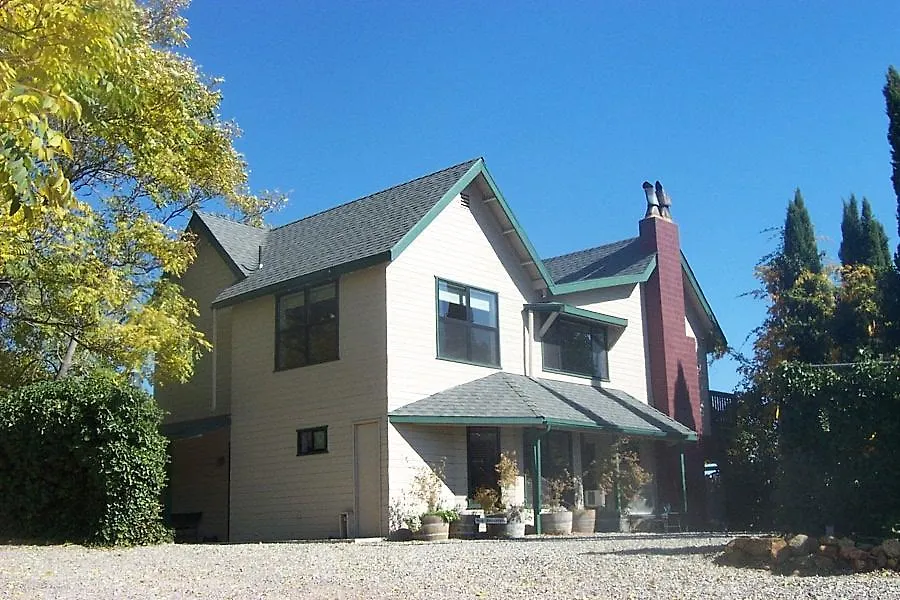 Eaglenest Bed & Breakfast-1