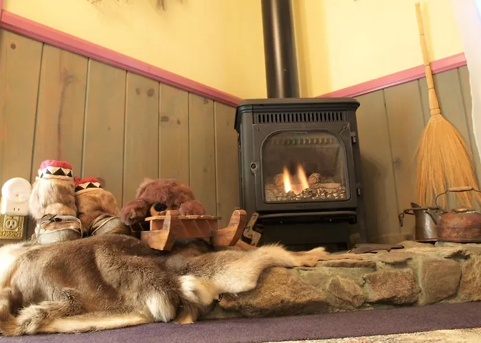 Wikiup Hummingbird Hotel Julian